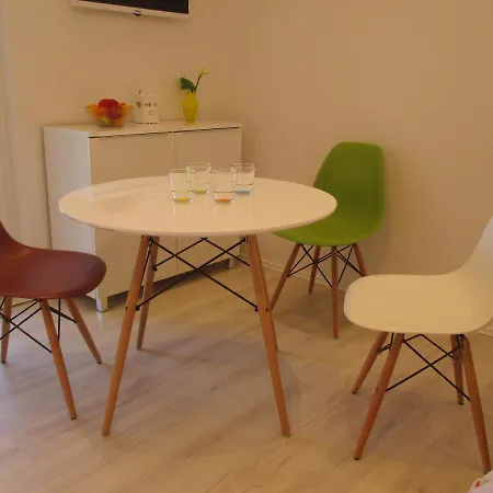 Apartament Candy Ap.-near Center,bus,beach+free Parking Place Zadar