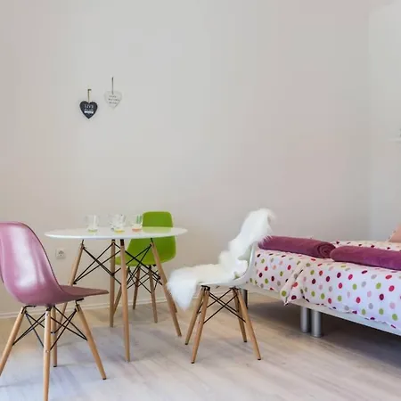 Candy Ap.-near Center,bus,beach+free Parking Place * Zadar