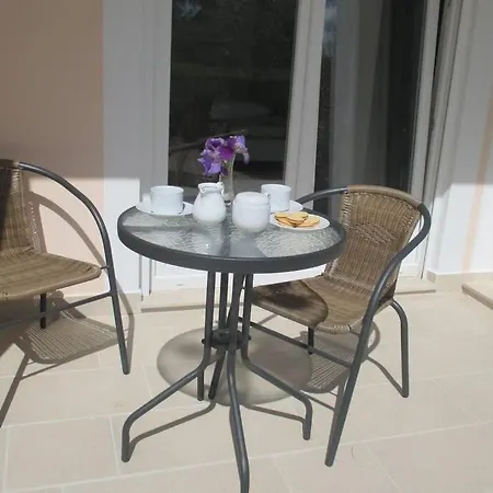 Candy Ap.-near Center,bus,beach+free Parking Place Apartament