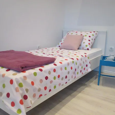 Candy Ap.-near Center,bus,beach+free Parking Place